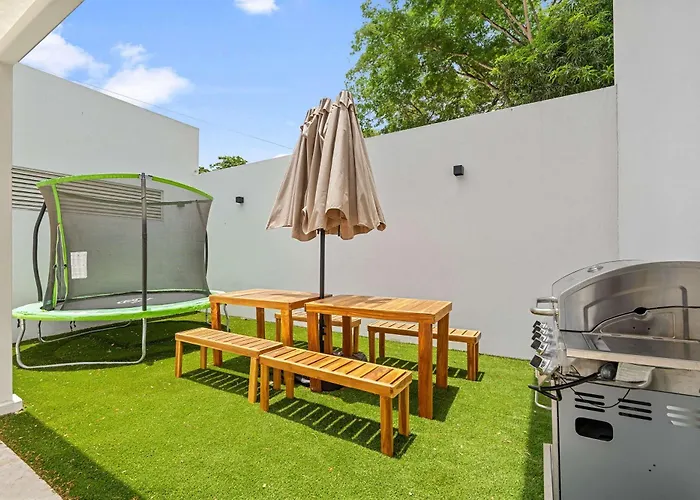 Villa Walk To The In Style Potrero (Guanacaste)